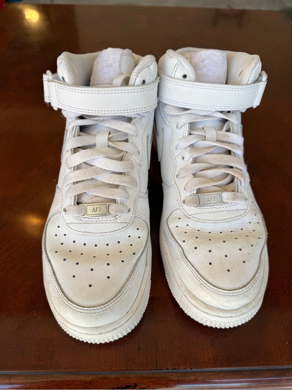 Nike White Airforce 1 Mid